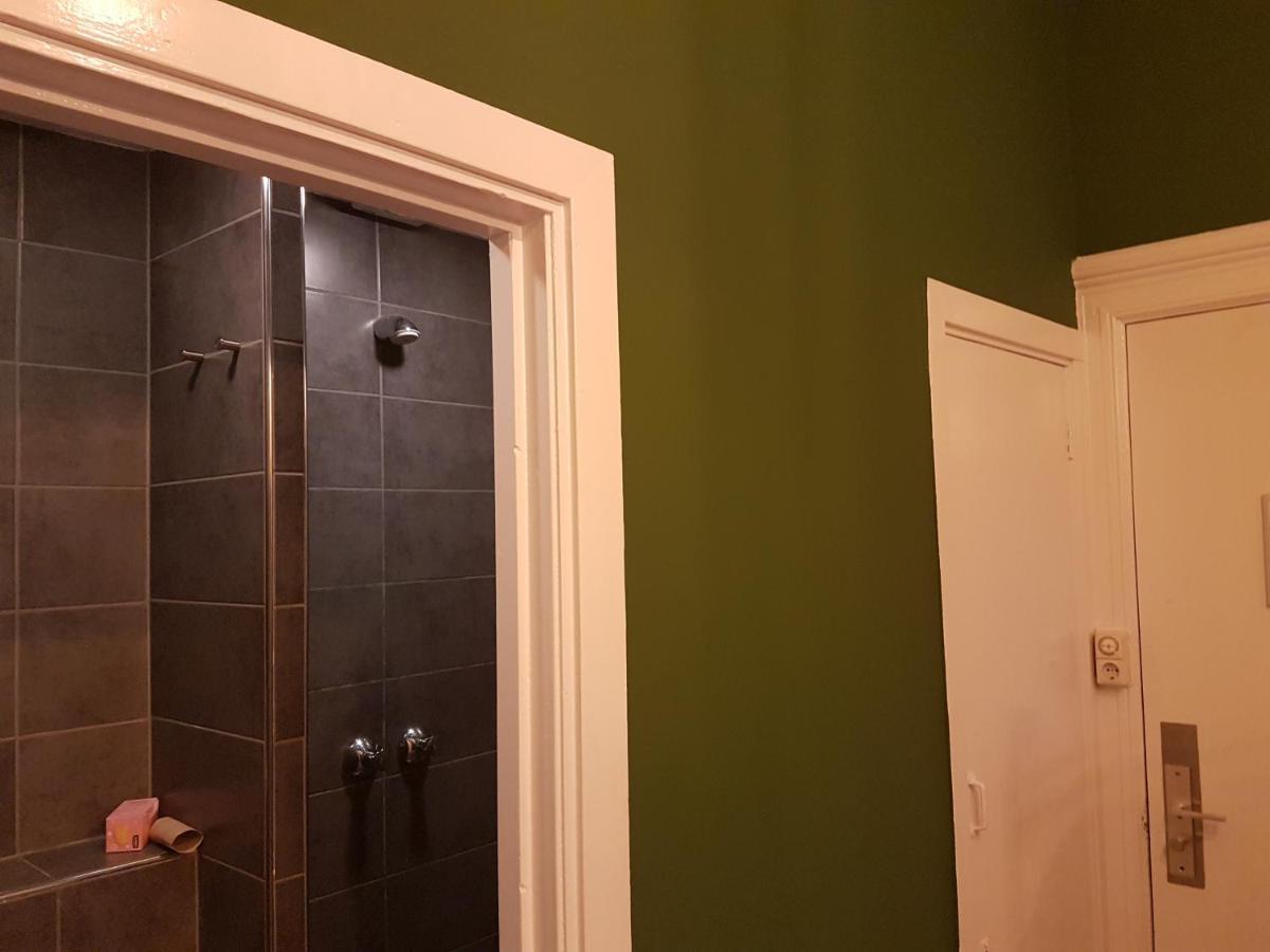 Amsterdam Hostel Annemarie Ngoại thất bức ảnh